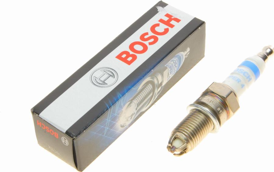 BOSCH 0 242 132 501 - Aizdedzes svece autodraugiem.lv