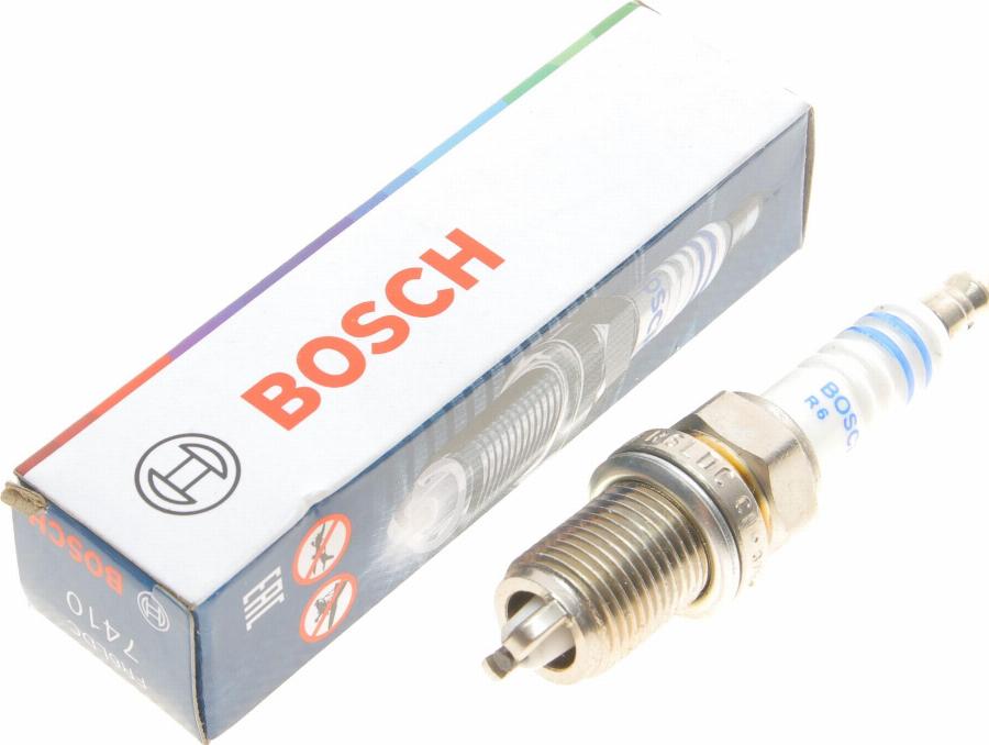 BOSCH 0 242 240 566 - Aizdedzes svece autodraugiem.lv