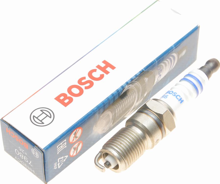 BOSCH 0 242 225 623 - Aizdedzes svece autodraugiem.lv