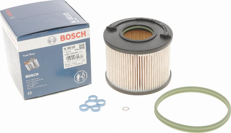 BOSCH 1 457 070 010 - Degvielas filtrs autodraugiem.lv