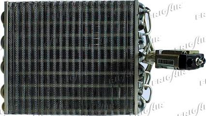 Frigair 703.30002 - Iztvaikotājs, Gaisa kondicionēšanas sistēma autodraugiem.lv