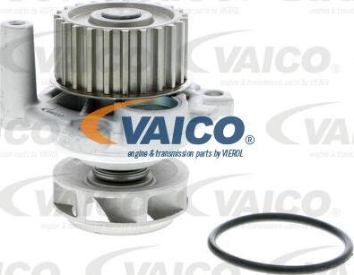 VAICO V10-50014 - Ūdenssūknis autodraugiem.lv
