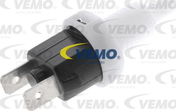 Vemo V40-73-0019 - Bremžu signāla slēdzis autodraugiem.lv