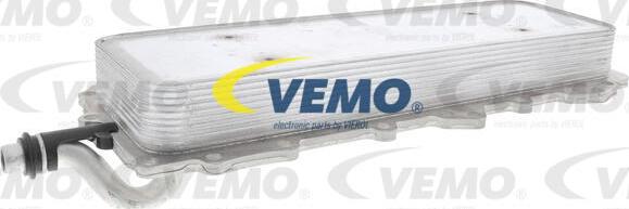 Vemo V48-60-0024 - Eļļas radiators, Motoreļļa autodraugiem.lv