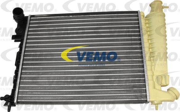 Vemo V42-60-0001 - Radiators, Motora dzesēšanas sistēma autodraugiem.lv