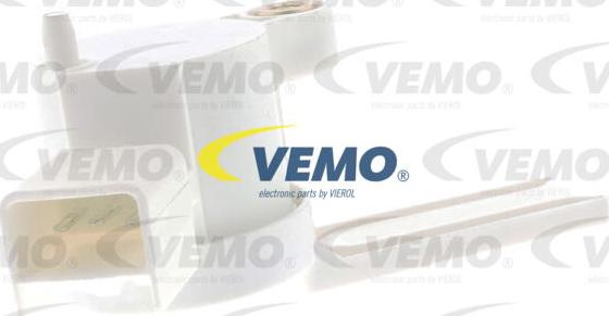 Vemo V51-73-0091 - Bremžu signāla slēdzis autodraugiem.lv