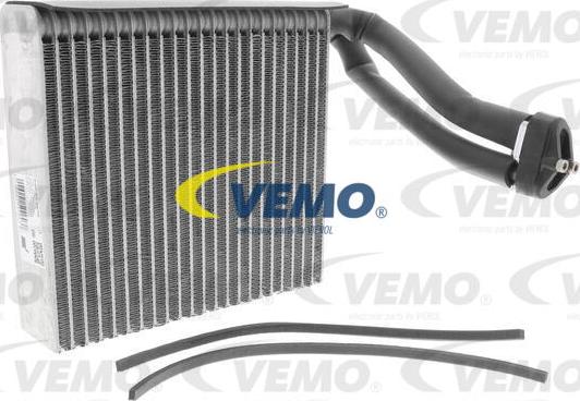 Vemo V30-65-0038 - Iztvaikotājs, Gaisa kondicionēšanas sistēma autodraugiem.lv