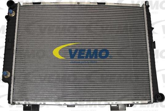 Vemo V30-60-1285 - Radiators, Motora dzesēšanas sistēma autodraugiem.lv